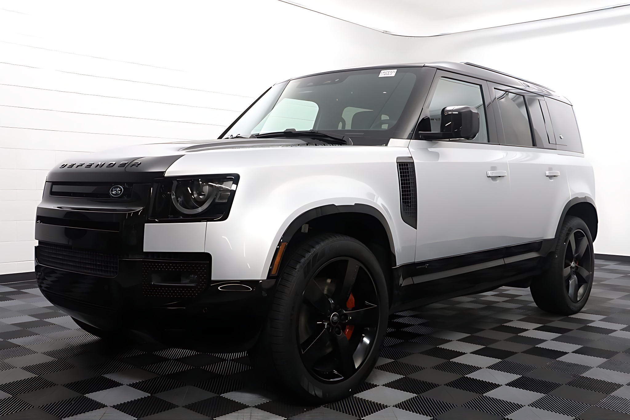 Land Rover Defender 110